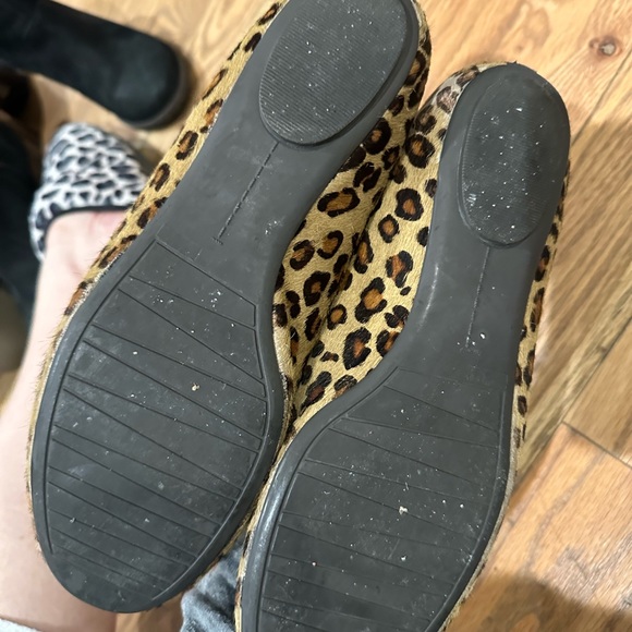 Neiman Marcus Leopard Calf Hair Slides Size 9 - Picture 2 of 3